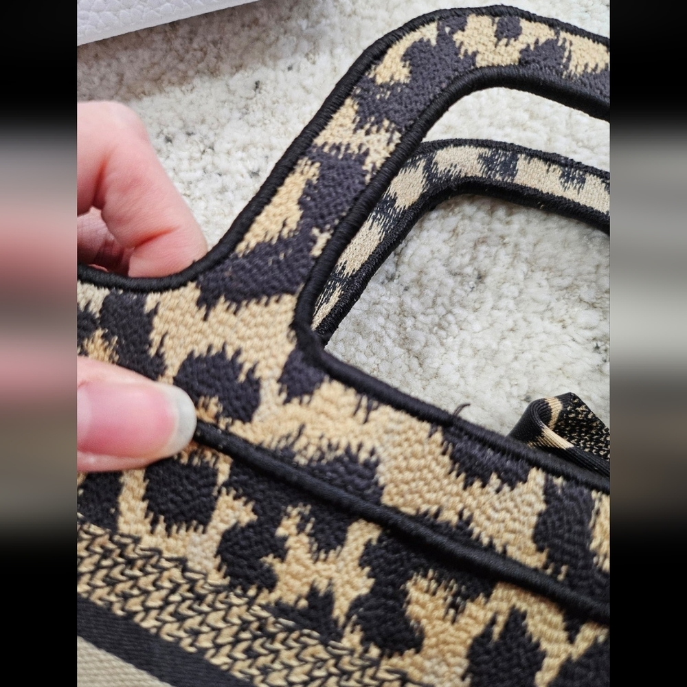 Christian Dior Mini Oblique Leopard Book Tote W/ Twilly And Pin - Picture 11 of 11